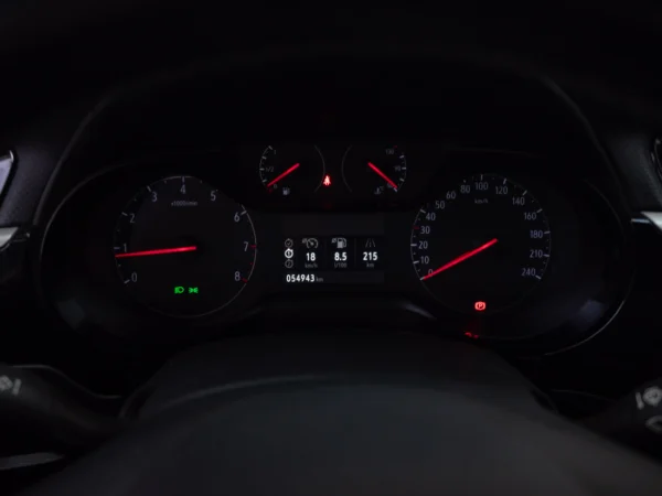Opel CORSA 2021 usado — Pompeyo Carrasco — foto 12