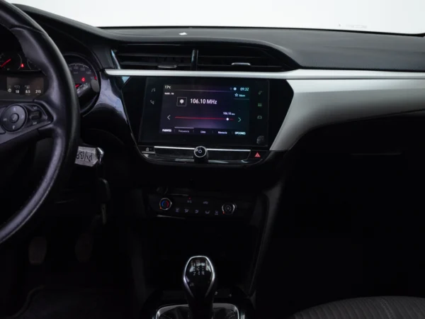 Opel CORSA 2021 usado — Pompeyo Carrasco — foto 15