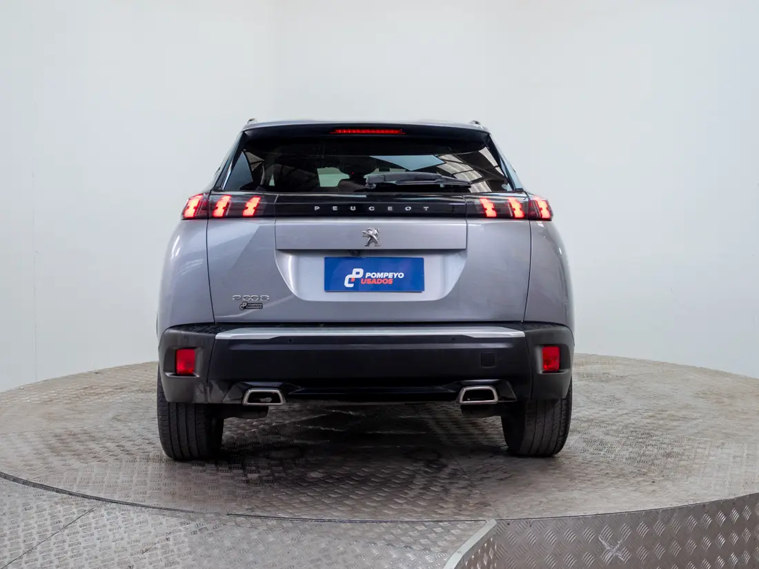 Peugeot 2008 — foto 5 de 20