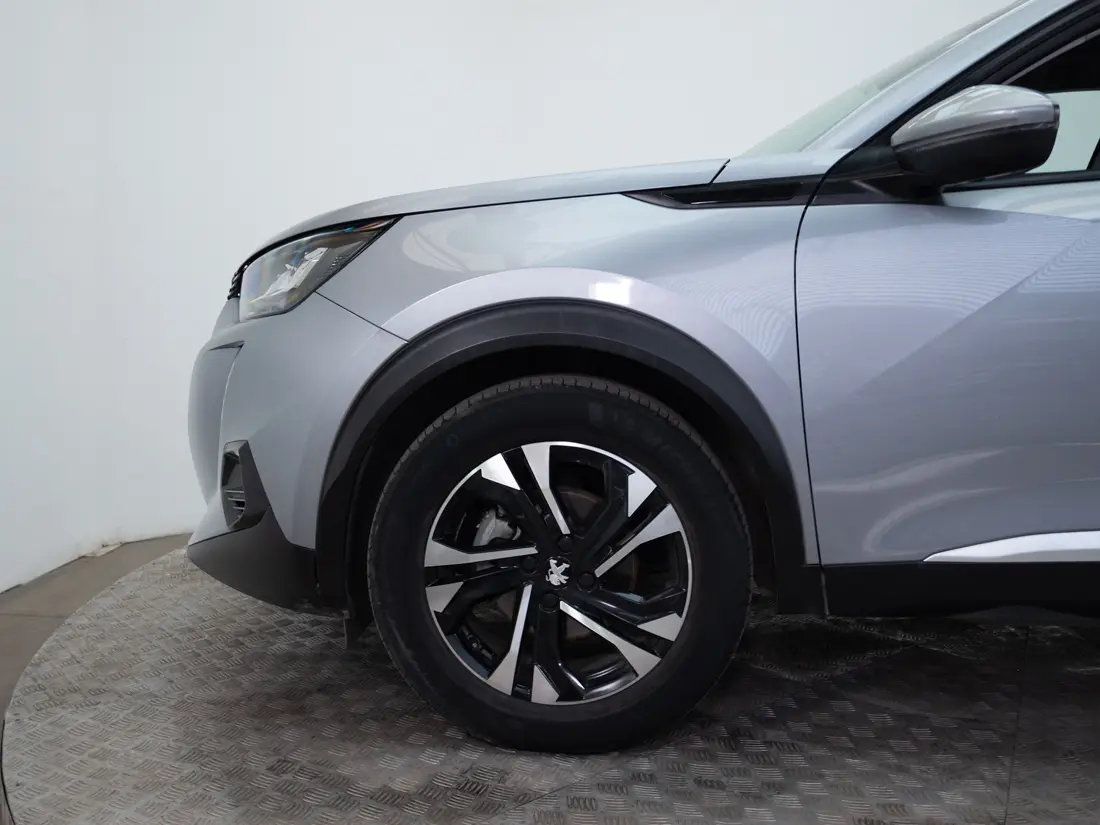 Peugeot 2008 — foto 17 de 20