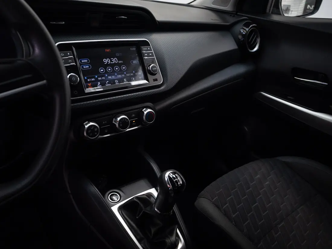 Nissan Kicks — foto 11 de 18