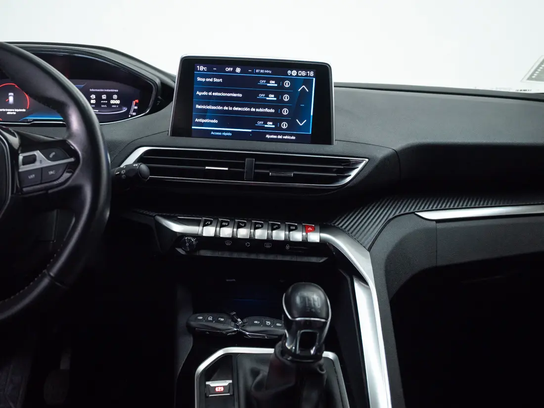 Peugeot 3008 — foto 15 de 19
