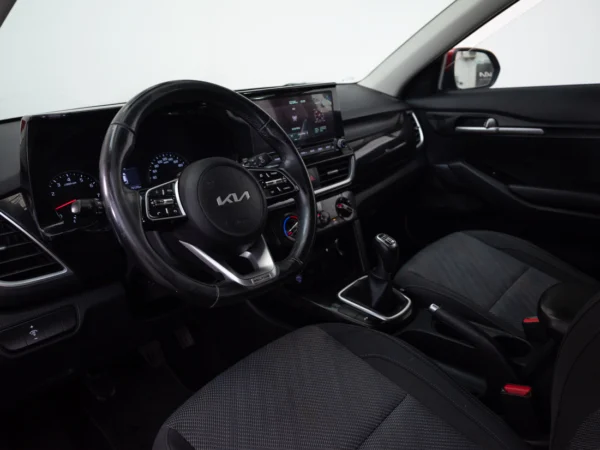 Kia SELTOS 2022 usado — Pompeyo Carrasco — foto 11