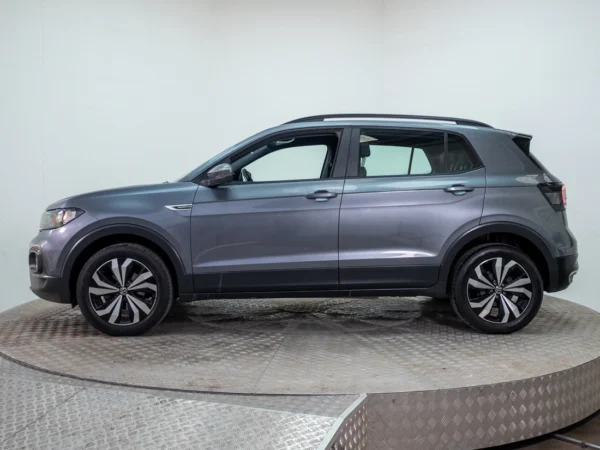 VOLKSWAGEN T-CROSS 2022 usado — Pompeyo Carrasco — foto 3