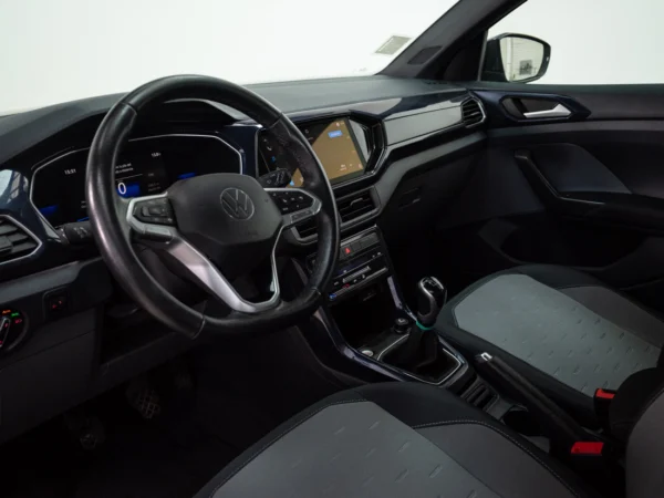 VOLKSWAGEN T-CROSS 2022 usado — Pompeyo Carrasco — foto 10