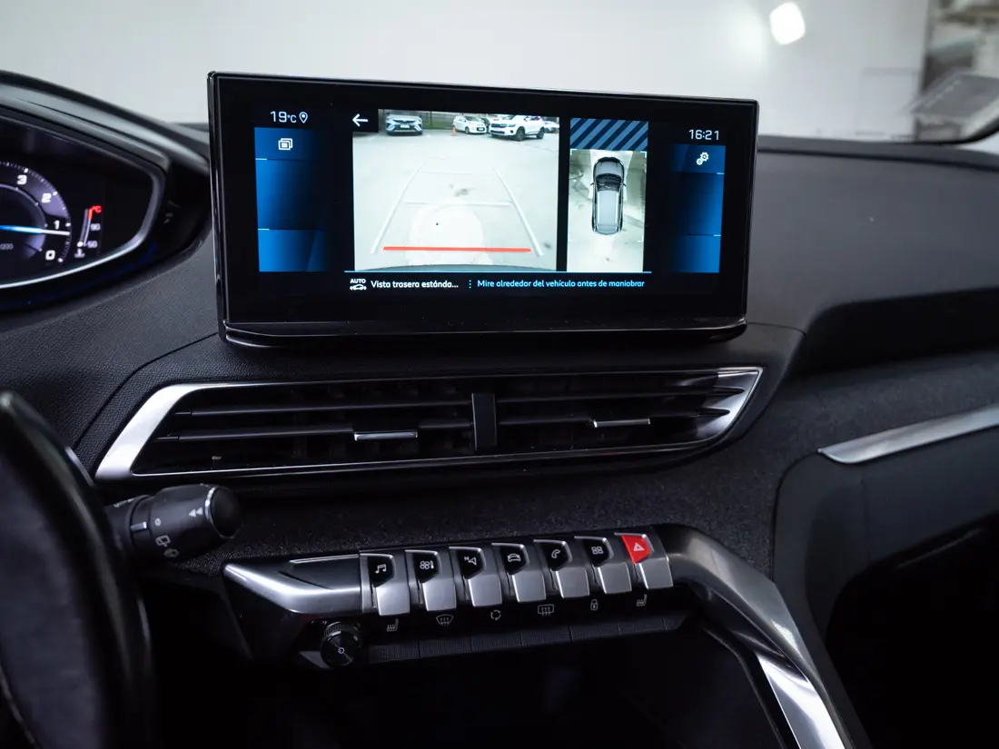 Peugeot 3008 — foto 18 de 19