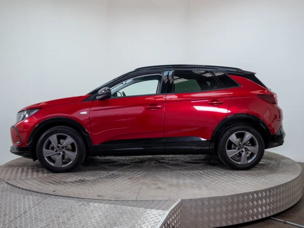Opel GRANDLAND 2022 usado — Pompeyo Carrasco — foto 3
