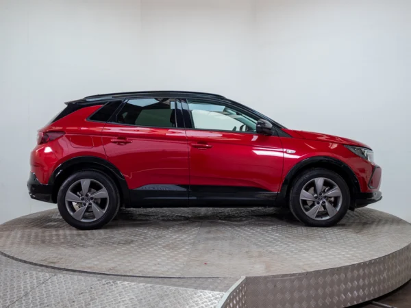 Opel GRANDLAND 2022 usado — Pompeyo Carrasco — foto 7