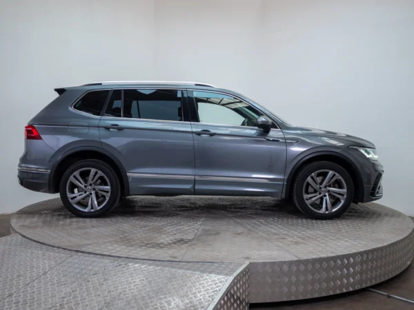 VOLKSWAGEN TIGUAN 2023 usado — Pompeyo Carrasco — foto 7