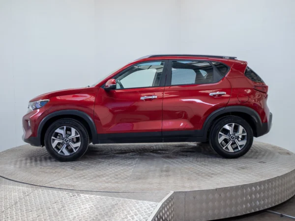 Kia SONET 2023 usado — Pompeyo Carrasco — foto 4