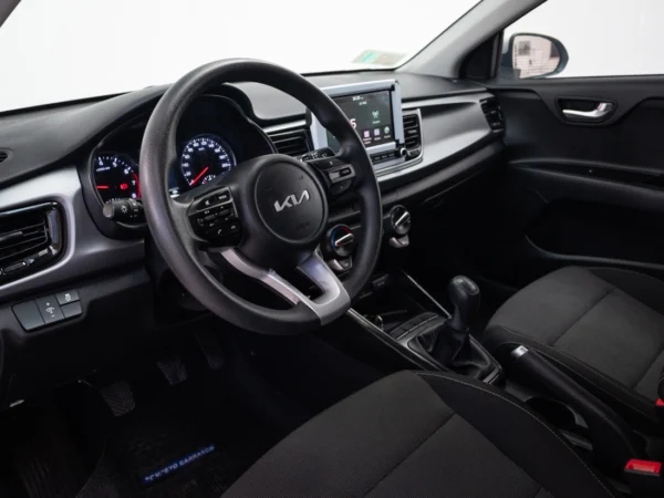 Kia RIO 4 2023 usado — Pompeyo Carrasco — foto 10