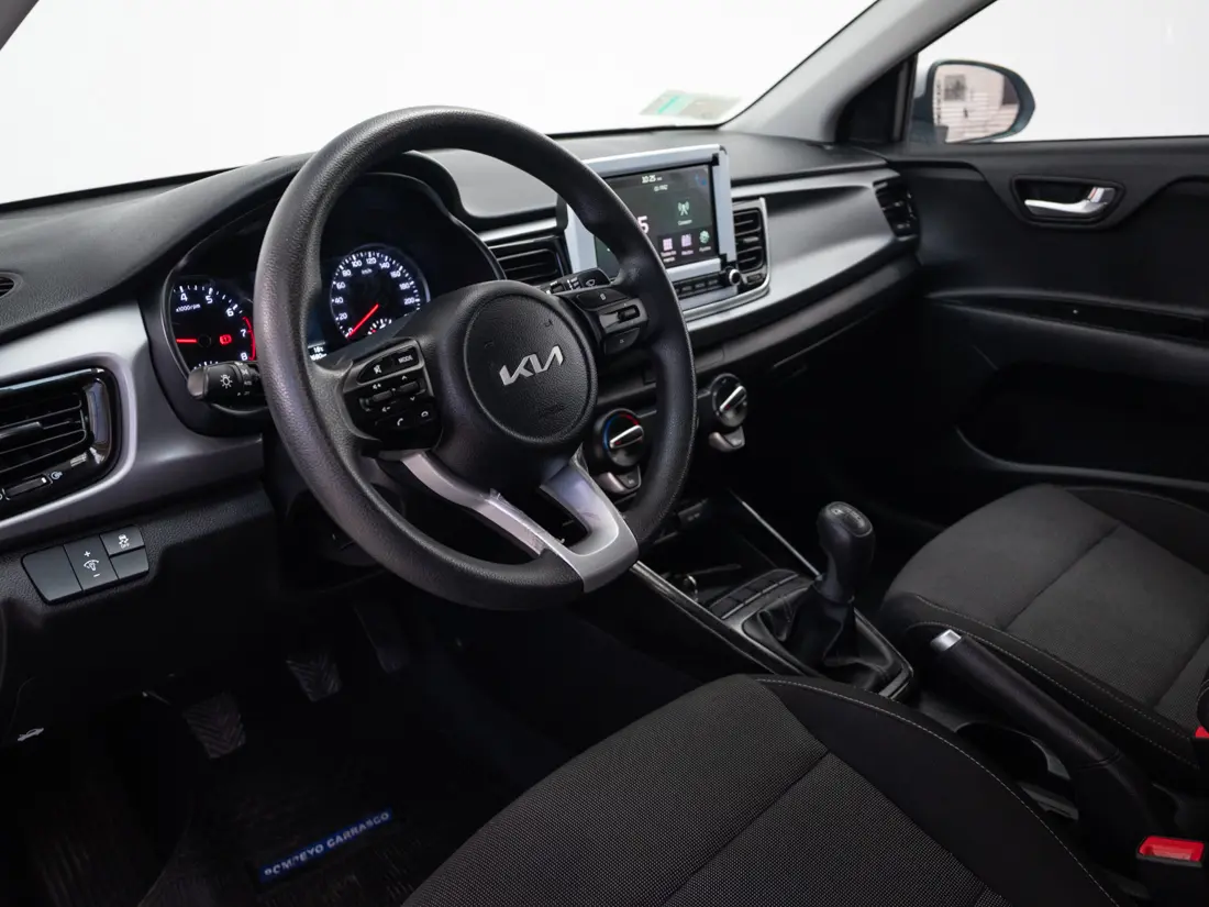 KIA Rio4 — foto 10 de 19