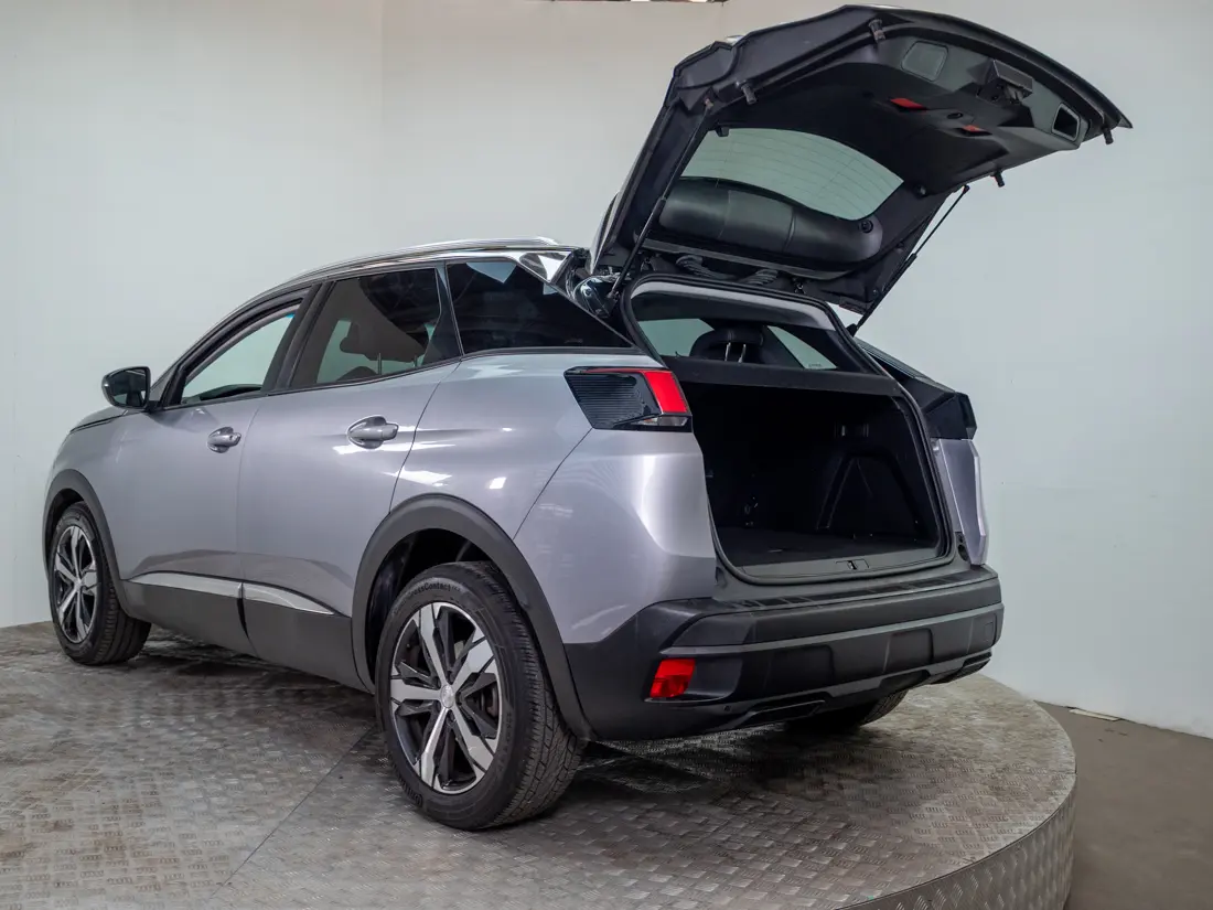 Peugeot 3008 — foto 9 de 18