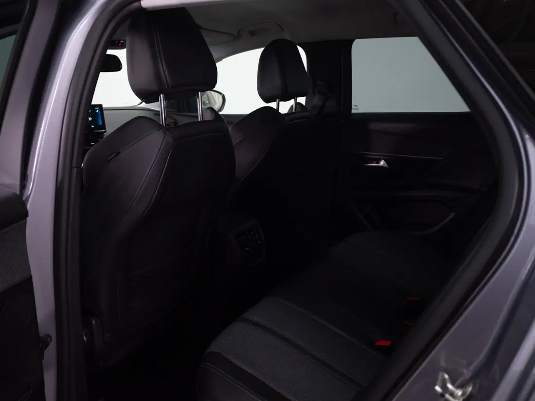 Peugeot 3008 — foto 13 de 18