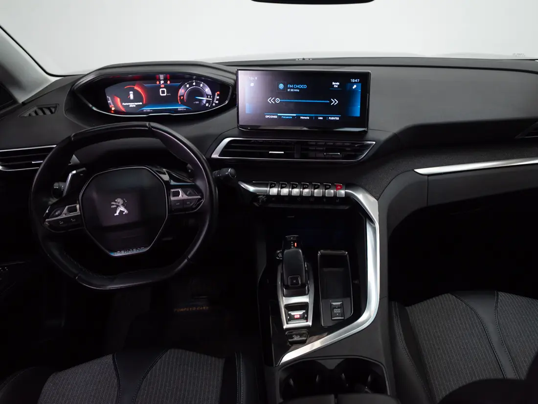 Peugeot 3008 — foto 14 de 18