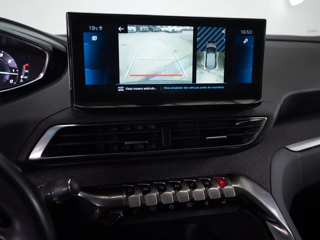 Peugeot 3008 — foto 17 de 18