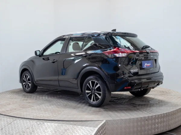 NISSAN KICKS 2023 usado — Pompeyo Carrasco — foto 4