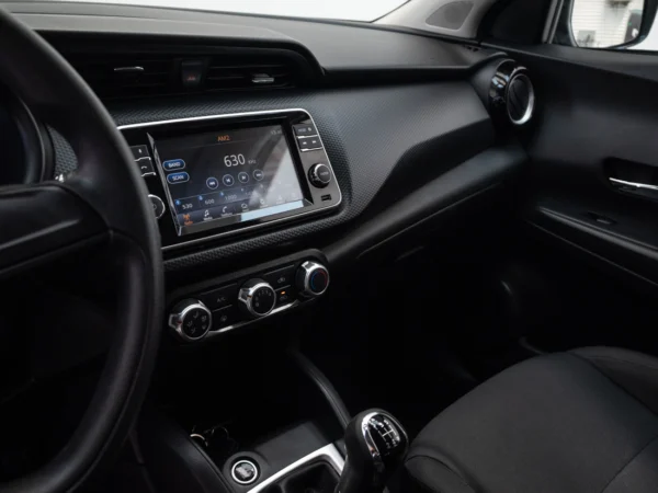 NISSAN KICKS 2023 usado — Pompeyo Carrasco — foto 11