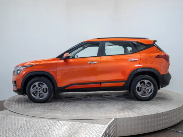 Kia SELTOS 2023 usado — Pompeyo Carrasco — foto 4