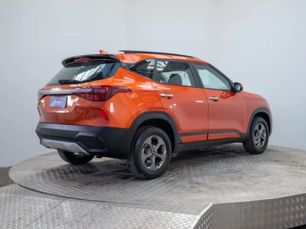 Kia SELTOS 2023 usado — Pompeyo Carrasco — foto 7