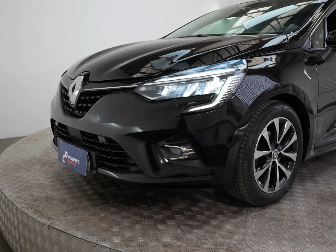 Renault Clio — foto 17 de 18