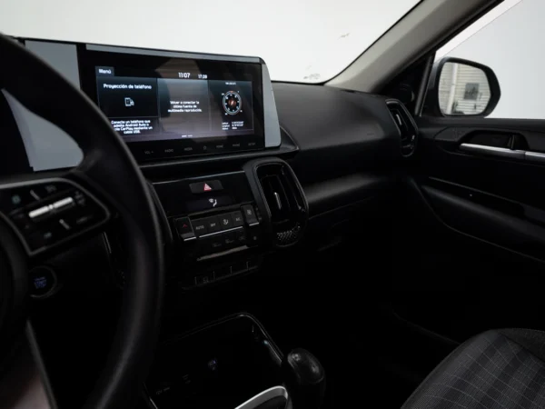 Kia SONET 2023 usado — Pompeyo Carrasco — foto 11