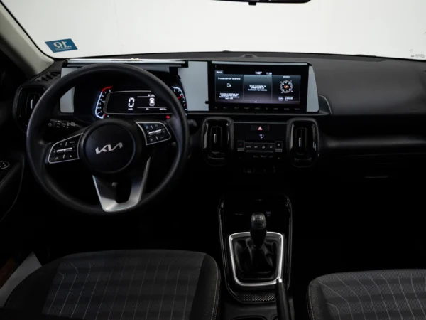 Kia SONET 2023 usado — Pompeyo Carrasco — foto 14