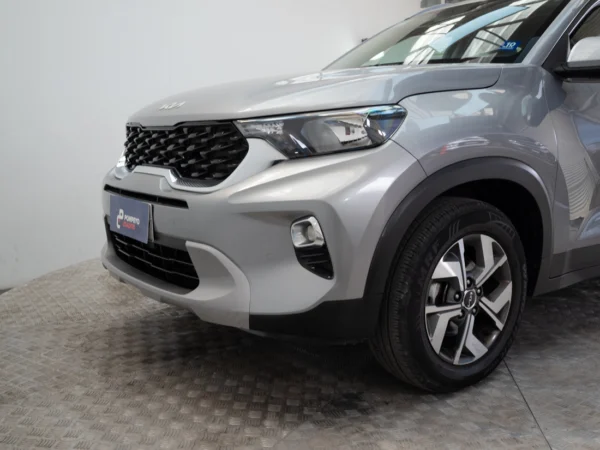 Kia SONET 2023 usado — Pompeyo Carrasco — foto 17