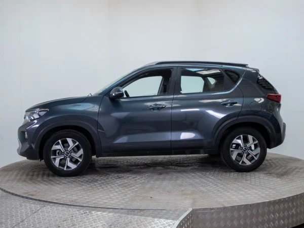 Kia SONET 2023 usado — Pompeyo Carrasco — foto 4