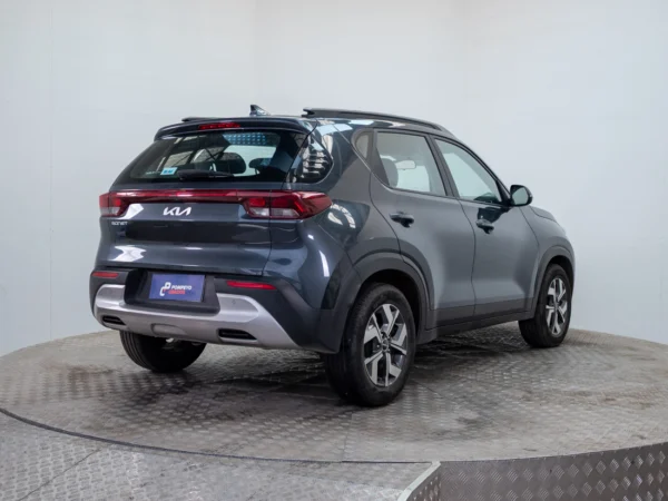 Kia SONET 2023 usado — Pompeyo Carrasco — foto 7