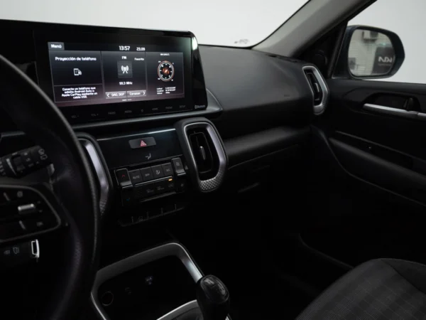 Kia SONET 2023 usado — Pompeyo Carrasco — foto 12
