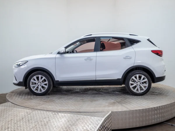 MG ZX 2023 usado — Pompeyo Carrasco — foto 4