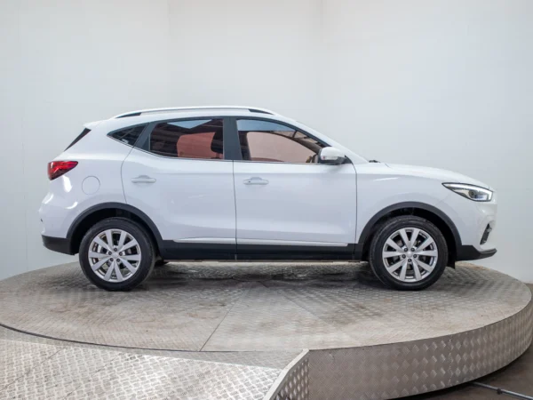 MG ZX 2023 usado — Pompeyo Carrasco — foto 7