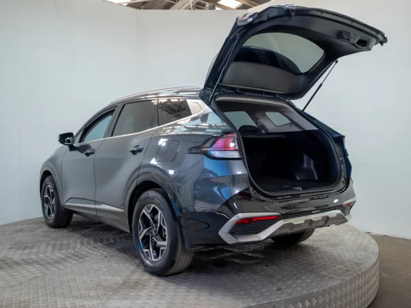 Kia SPORTAGE 2023 usado — Pompeyo Carrasco — foto 10