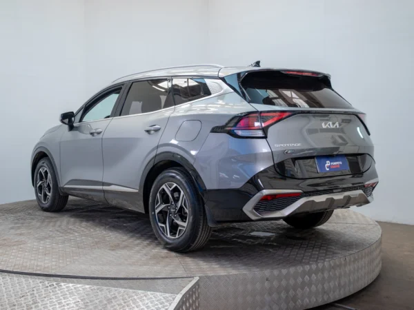 Kia SPORTAGE 2023 usado — Pompeyo Carrasco — foto 4