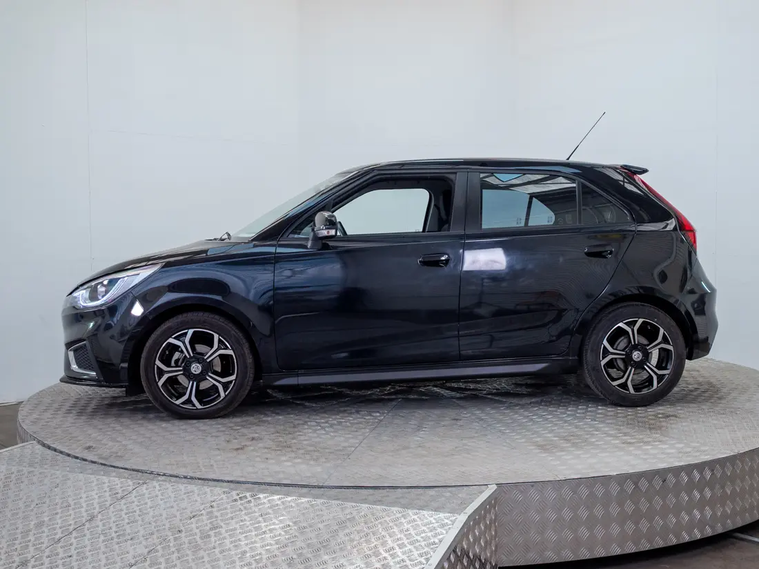 MG 3 3 1.5 COM AT 2023
