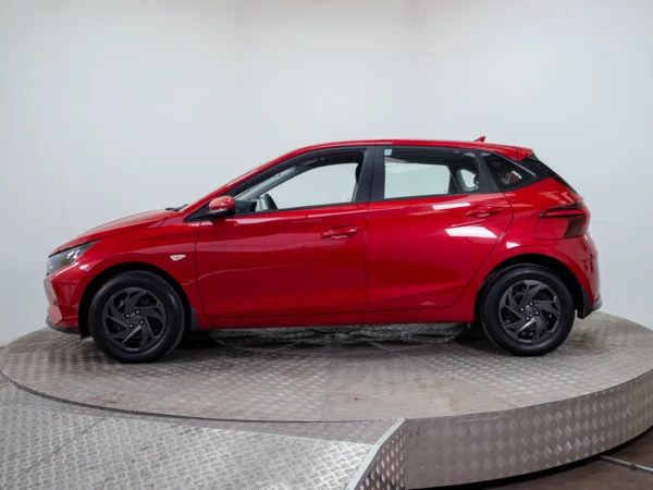 HYUNDAI I-20 2023 usado — Pompeyo Carrasco — foto 3