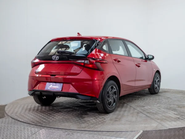 HYUNDAI I-20 2023 usado — Pompeyo Carrasco — foto 6