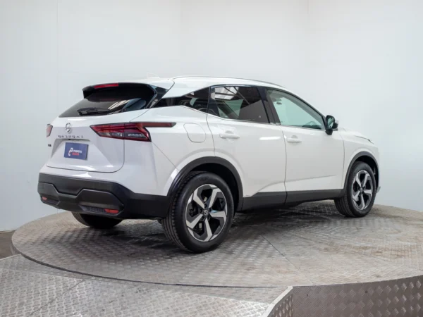 NISSAN QASHQAI 2024 usado — Pompeyo Carrasco — foto 6