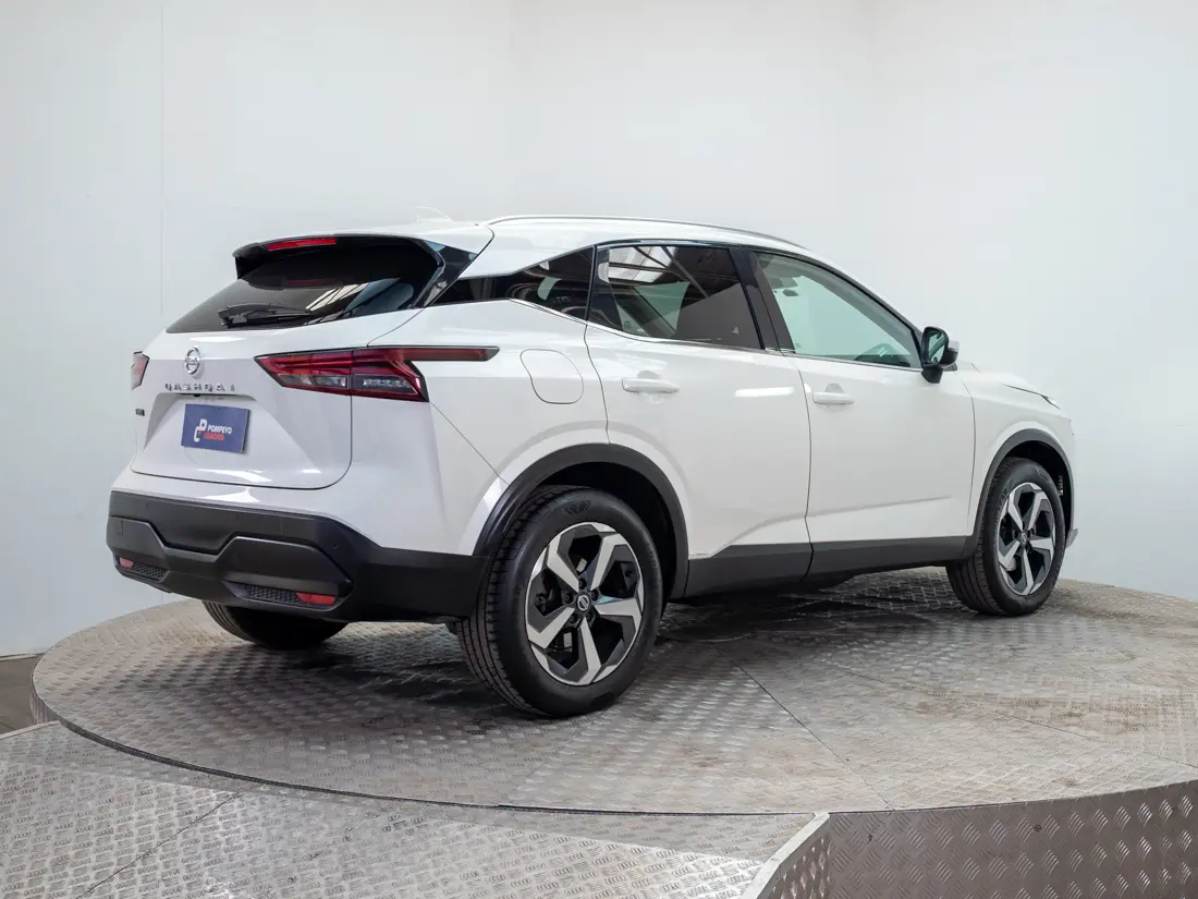 Nissan Qashqai — foto 6 de 18