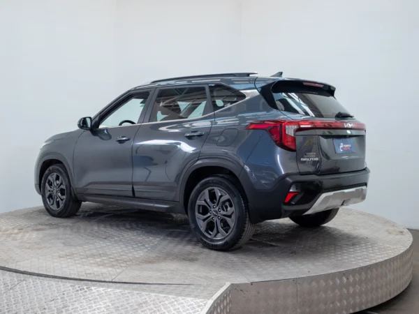 Kia SELTOS 2024 usado — Pompeyo Carrasco — foto 5