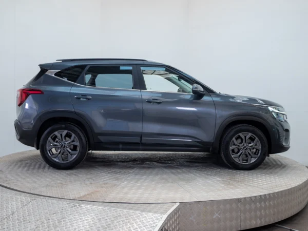 Kia SELTOS 2024 usado — Pompeyo Carrasco — foto 8