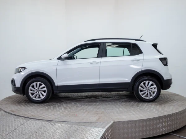 VOLKSWAGEN T-CROSS 2024 usado — Pompeyo Carrasco — foto 4