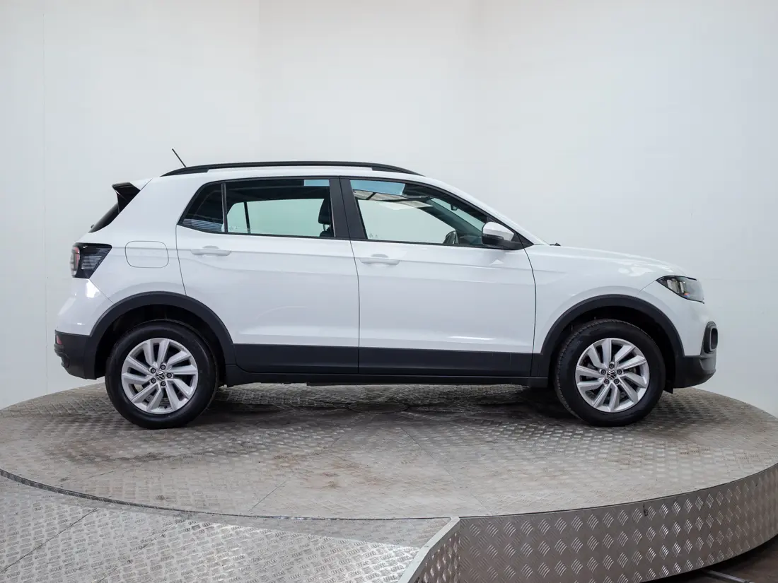 Volkswagen T-Cross — foto 8 de 19
