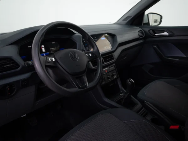 VOLKSWAGEN T-CROSS 2024 usado — Pompeyo Carrasco — foto 11