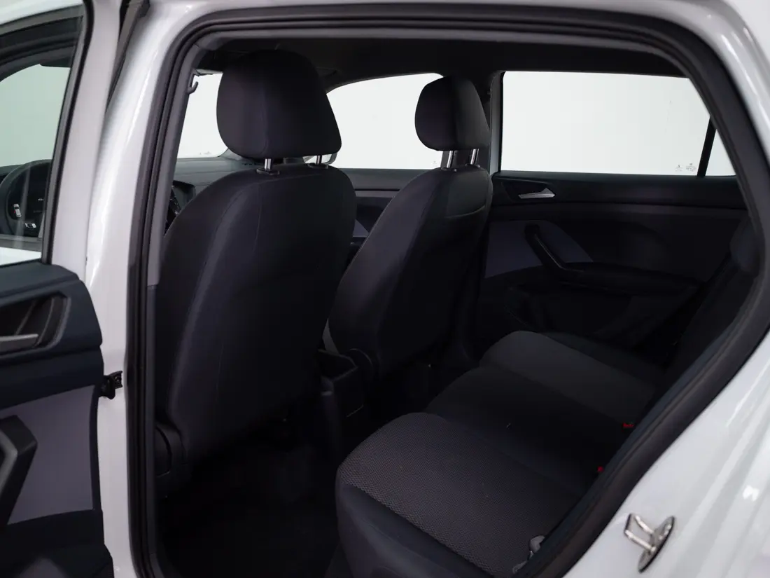 Volkswagen T-Cross — foto 14 de 19