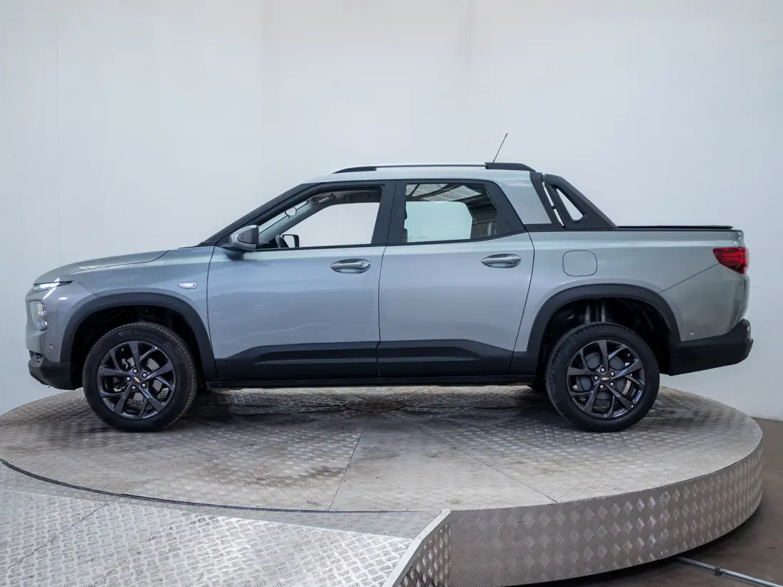 Chevrolet Montana — foto 4 de 19