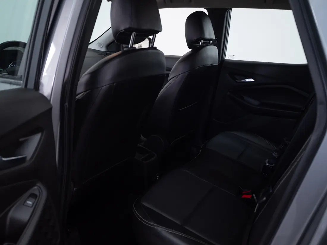 Chevrolet Montana — foto 13 de 19