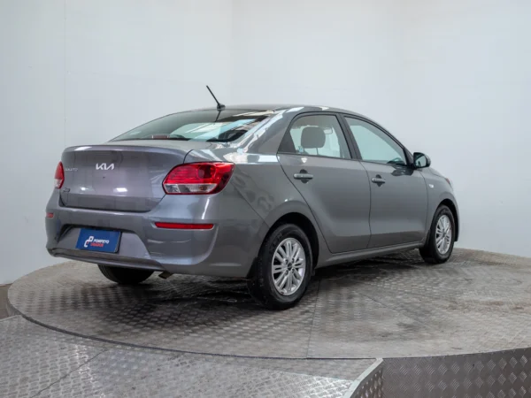 Kia SOLUTO 2024 usado — Pompeyo Carrasco — foto 7