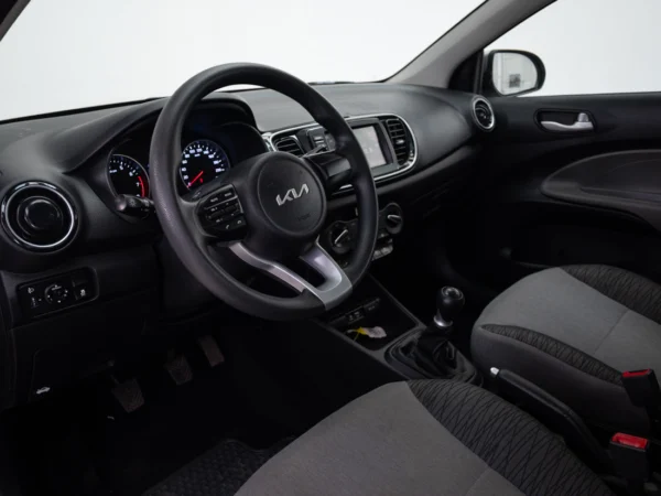 Kia SOLUTO 2024 usado — Pompeyo Carrasco — foto 11